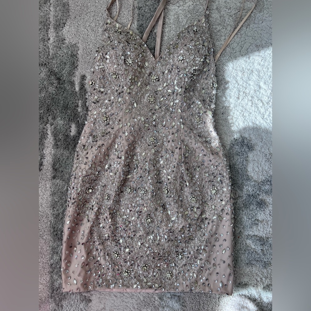 JVN by Jovani Blush and Silver Beaded V-Neck Cocktail Dress - Picture 2 of 7